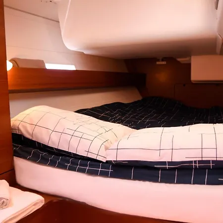 Botel Primo By Mondego Yachts