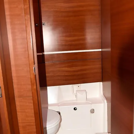 Botel Primo By Mondego Yachts