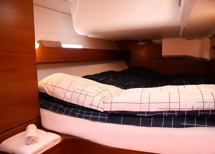 Botel Primo By Mondego Yachts